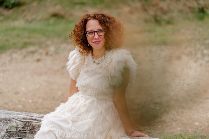 Portraitfotografie Raum Frankfurt am Main; ein Portrait, das dich zeigt, mit Stärke, Zartheit und Mut
Individuelle Outdoor Shootings