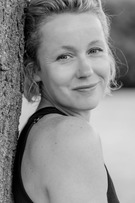 Portraitfotografie Raum Limburg an der Lahn; ein Portrait, das dich zeigt, mit Stärke, Zartheit und Mut
Individuelle Outdoor Shootings