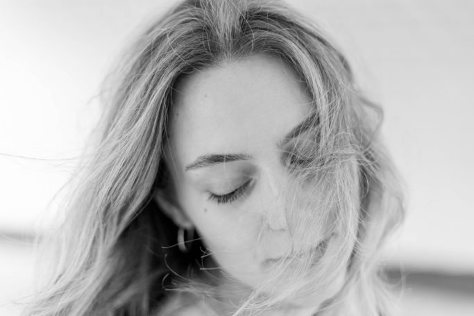 Portraitfotografie Raum Berlin; ein Portrait, das dich zeigt, mit Stärke, Zartheit und Mut
Individuelle Outdoor Shootings